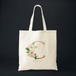 Tote Bag Lettre florale Peony C Monogramme d'or Bridesmaid<br><div class="desc">Le sac fourre-tout monogramme C à lettre florale présente un bouquet floral d'aquarelle de pivoines et de roses blancs et roses, un accent verdoyant et une feuille d'or faux. Ce sac fourre-tout monogramme de femme de chambre d'hôte fleurie C est parfait pour les mariages, les douches, les anniversaires et bien...</div>