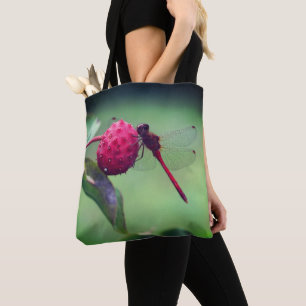 Tote Bag Libellule rouge sur fruit de cornouiller en gros p