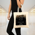 Tote Bag Logo d'entreprise de parties scintillant en or noi<br><div class="desc">Un élégant arrière - plan noir décoré avec de la poussière de parties scintillant en faux or. Personnalisez et ajoutez votre entreprise,  le logo de l'entreprise,  le nom et les coordonnées de votre entreprise. Dos : aucun design (moins cher) Il est possible de copier le design avant vers l'arrière.</div>