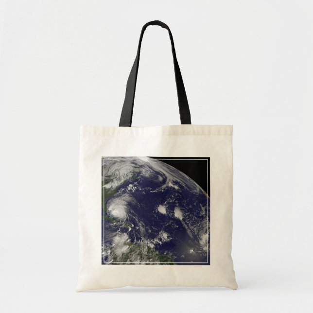 Tote Bag L'Ouragan Irene Traverse Les Bahamas. (Devant)