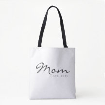 Maman a établi un nouveau cadeau pour maman