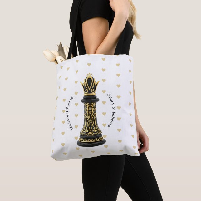 Tote Bag MAMAN Reine de ma vie, Écriture Dorée Échecs Noirs (De près)