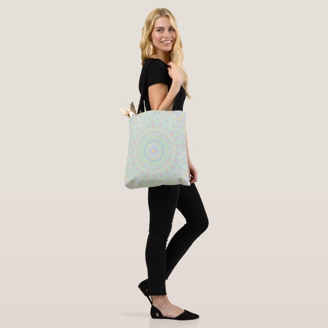 Tote Bag Mandala Hippie   (Sur le modèle)