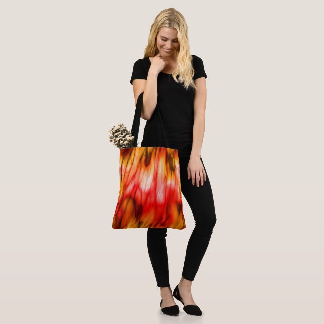 Tote Bag Marbre de Feu Abstrait (Sur le modèle)
