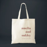 Tote Bag Mariage d'accueil personnalisé minimaliste Dusty R<br><div class="desc">Bienvenue à vos invités dans ce sac fourre-tout minimaliste aux roses poussiéreux,  au design d'inspiration rétro. Personnalisable avec vos détails mariages,  cette fourre-tout chic est un endroit idéal pour votre journée spéciale. C'est une façon réfléchie de montrer de l'appréciation à vos amis et à votre famille.</div>