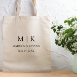Tote Bag Mariage Monogramme minimaliste moderne<br><div class="desc">Moderne minimaliste mais élégant Couple Monogram Initiales,  Noms et Date Mariage Sac fourre-tout - Noir & Blanc. Idéal pour utiliser comme sacs de faveur,  demoiselle d'honneur,  groomsman et cadeaux de mariage.</div>