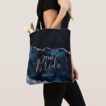 Tote Bag Marine Blue & Rose Gold Agate Marbre la mariée<br><div class="desc">Marine Blue & Rose Gold Foil Aquarelle Marbre Agate Géode Doré Design,  avec polices Moderne et Script. Le Mariage branché et chic du Sac fourre-tout de mariée ! ~ Regardez ma boutique pour voir l'ensemble de la suite mariage pour ce design!</div>
