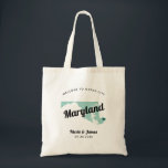 Tote Bag Maryland State Map Mariage Welcome Bag Fourre-tout<br><div class="desc">Un sac cadeau de bienvenue mariage pour les clients extérieurs à la ville à votre mariage, avec l'image du Maryland. Vous pouvez modifier les couleurs pour n'importe quelle partie de ce design, ainsi que déplacer le coeur à l'emplacement de votre mariage. Pour modifier les couleurs, cliquez sur personnaliser, puis sur...</div>
