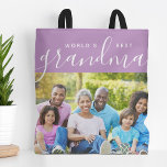 Tote Bag Meilleur cadeau photo personnalisé de grand-mère a<br><div class="desc">Sacs fourre-tout réversibles recto-verso personnalisés avec vos photos et texte. Ajoutez une photo spéciale avec votre mère ou votre grand-mère pour la fête des mères, l'anniversaire ou Noël. Le texte dit "Meilleure grand-mère du monde" ou customisez-le avec votre propre message. Le côté arrière a un motif à bandes chic ou...</div>