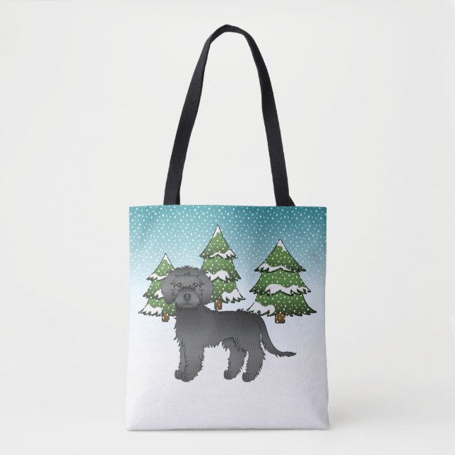 Tote Bag Mini Goldendoodle noir dans une forêt hivernale (Devant)