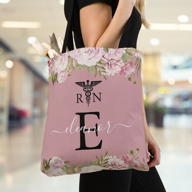 Tote Bag Monogramme Blush Floral Infirmière inscrite Gradua (Monogram Blush Floral Registered Nurse Graduation Tote Bag)