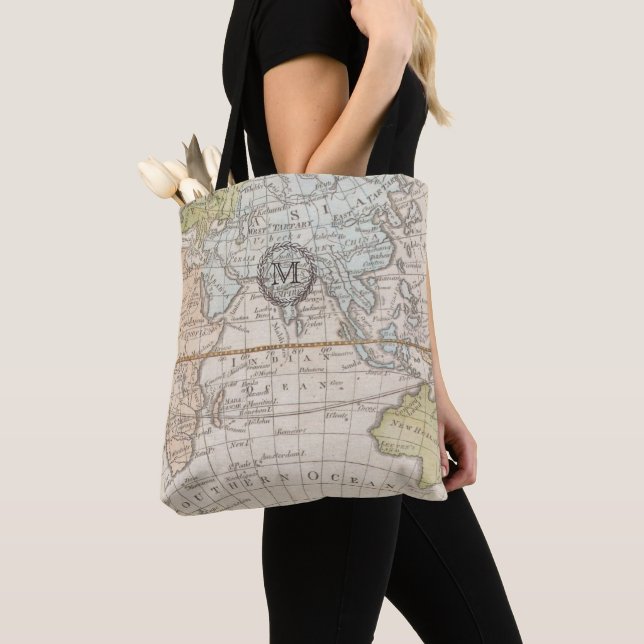 Tote Bag Monogramme. Carte du monde Vintage. (De près)