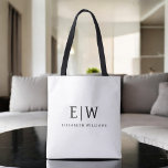Tote Bag Monogramme moderne minimaliste noir et blanc<br><div class="desc">Découvrez notre collection minimaliste moderne de monogrammes noirs et blancs : Faites preuve de simplicité et de sophistication grâce à nos designs minimalistes, conçus pour élever votre style sans effort. Réalisée avec un oeil attentif pour l'esthétique moderne, cette collection présente des motifs noirs et blancs épurés accentués par des monogrammes...</div>