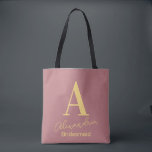 Tote Bag Monogramme Personnalisé Demoiselle d'Honneur Rose<br><div class="desc">C'est un design de monogramme personnalisé simple, moderne. Ce design élégant est dans la tendance rose poussiéreux avec une typographie stylée. C'est parfait comme cadeau personnalisé pour votre demoiselle d'honneur ou comme cadeau de remerciement pour votre cortège de mariée ou comme un cadeau pour votre enterrement de vie de jeune...</div>
