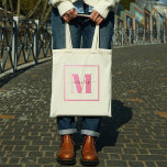 Tote Bag Monogramme rose simple minimaliste joli personnali<br><div class="desc">Joli rose Simple monogramme rose simple moderne,  minimaliste minimaliste nom initial propre,  tendance lettre monogrammée stylisée,  typographie lunaire conception de police,  élégant texte de script de calligraphie,  moderne rose girly fille feminine,  moderne design contemporain,  simpliste élégant romantique basique,  une douce élégance romantique personnaliser personnalisée,  simple cadeau sac cadeau</div>