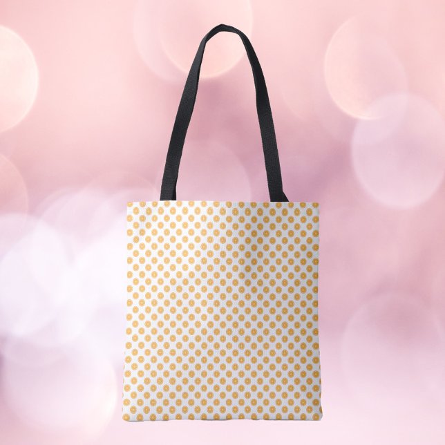 Tote Bag Motif de fruits en tranches d'orange (An all over print tote bag with a pattern of orange slices.)