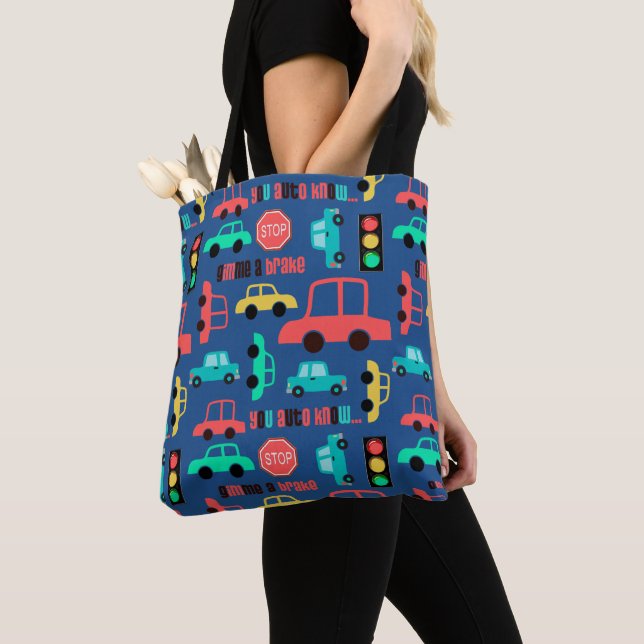 Tote Bag Motif des voitures de circulation sur bleu (De près)
