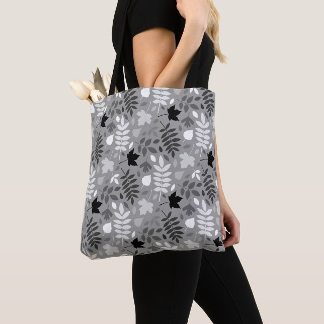Tote Bag Motif Feuille tombé Monochrome sur Grey (De près)
