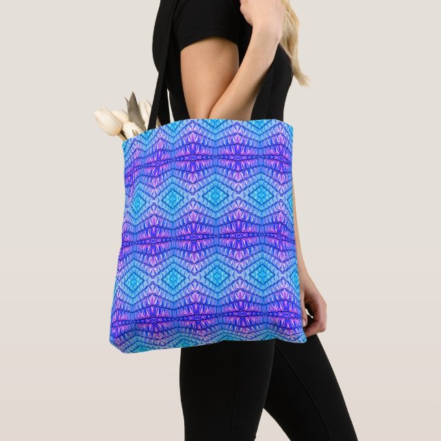 Tote Bag Motif géométrique bleu et violet (De près)
