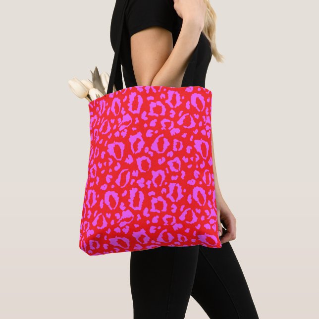 Tote Bag Motif imprimé léopard rose et rouge (De près)
