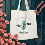 Tote Bag N'Importe Quel Mariage de bienvenue de la carte Ne<br><div class="desc">Sac cadeau de bienvenue mariage week-end pour les invités hors de la ville à votre mariage, avec l'image du New Jersey. Vous pouvez modifier les couleurs pour n'importe quelle partie de ce design, ainsi que déplacer le coeur à l'emplacement de votre mariage. Pour modifier les couleurs, cliquez sur personnaliser, puis...</div>