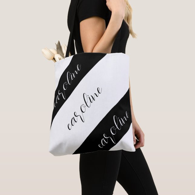 Tote Bag Noir et blanc avec des fines touches chics (De près)