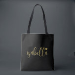 Tote Bag Nom de script doré Demoiselle d'honneur noir perso<br><div class="desc">Un sac noir moderne chic avec un nom de script doré et un cœur qui est parfait pour une demande de demoiselle d'honneur. Vos demoiselles d'honneur peuvent remplir leur fourre-tout avec l'essentiel pour des voyages en soirée Bachelorette,  ou avec l'essentiel à apporter le matin du mariage.</div>