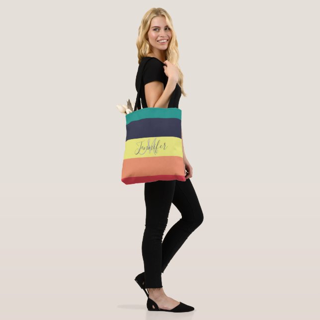 Tote Bag Nom du monogramme de bande de bloc couleur arc-en- (Sur le modèle)