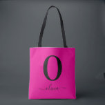 Tote Bag Nom Du Script Monogramme Personnalisé Rose Et Noir<br><div class="desc">Ce monogramme élégant et le design élégant de nom de script peuvent être donnés comme un cadeau pour un anniversaire, la fête des mères ou toute occasion. Il peut être personnalisé avec l'initiale et le nom de la personne. Vous pouvez modifier la police, la couleur de police, la taille de...</div>
