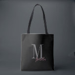 Tote Bag Nom et monogramme noir simple personnalisé<br><div class="desc">Elégant Moderne Personnalisé monogramme et sacs fourre-tout de nom en noir et rose,  simple et élégant. grands cadeaux de mariée personnalisés à la fête de mariage,  la douche nuptiale ou la fête de bachelorette. Customisez le monogramme ou le nom avec votre choix de couleur et de police.</div>