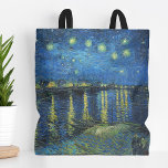 Tote Bag Nuit étoilée sur le Rhône | Vincent van Gogh<br><div class="desc">Starry Night Over the Rhône (1888) de Vincent van Gogh est un tableau post-impressionniste fascinant qui saisit une vue sereine de la nuit sur le Rhône à Arles, en France. L'oeuvre présente un ciel bleu profond orné d'étoiles dorées chatoyantes et de leurs réflexions sur l'eau. Au premier plan, deux figures...</div>
