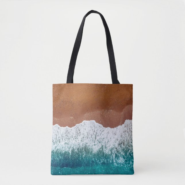 Tote Bag Ocean wave on a sandy beach, background  top view  (Devant)