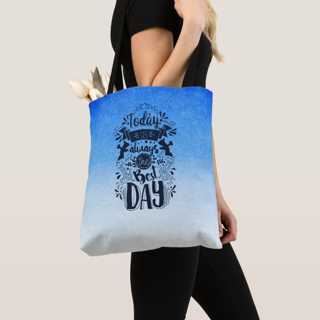 Tote Bag Ombre Bleu et blanc Plonger dans des teintes oniri (De près)