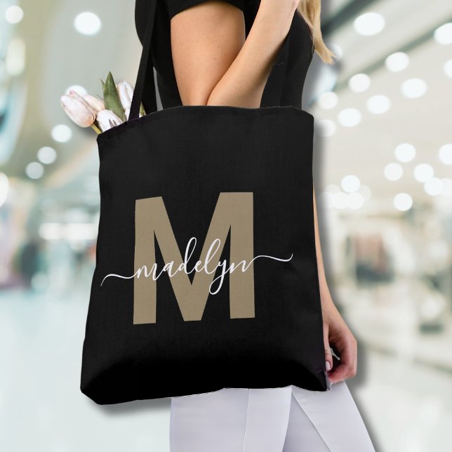 Tote Bag Or Noir Monogramme de Nom de Style Moderne Tendanc (Black Gold Trendy Modern Script Name Monogram Tote Bag)