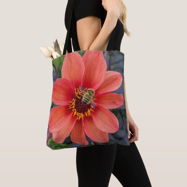 Tote Bag Orange Dahlia avec florale d'abeille (De près)