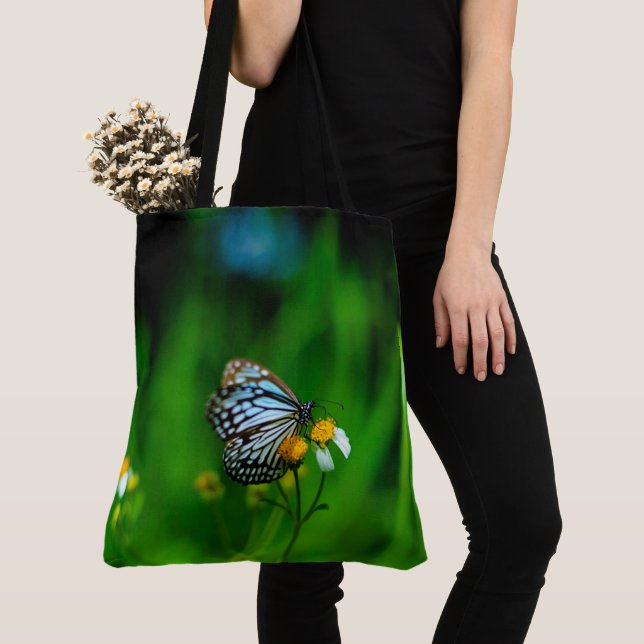 Tote Bag Papillon sur une fleur (De près)