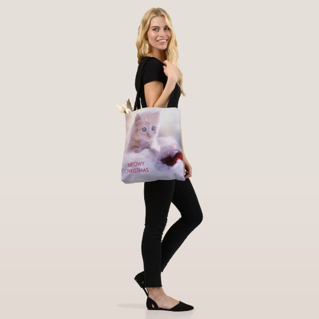 Tote Bag Petit Kitten reposant sur un chapeau de Noël Meowy (Sur le modèle)