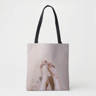 Tote Bag Photographie de focalisation sélective des pieds a