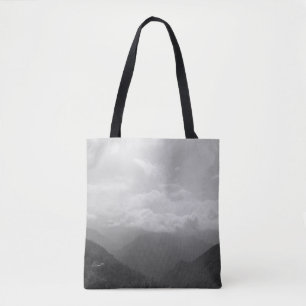 Tote Bag Photographie en noir et blanc de nuages sur les co