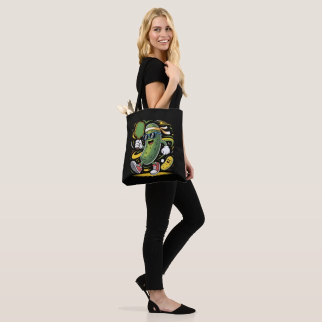 Tote Bag Pickle Jouant au Pickleball (Sur le modèle)