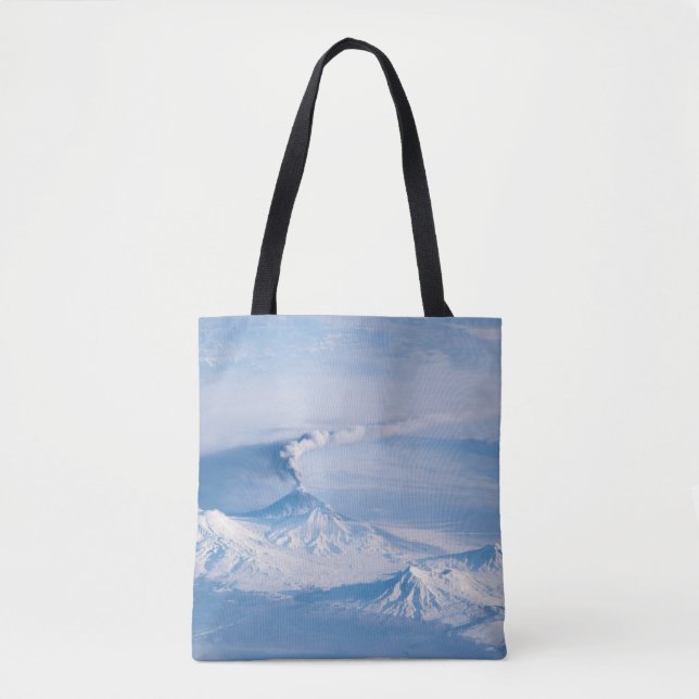 Tote Bag Plume Émanant Du Volcan Kliuchevskoi. (Devant)