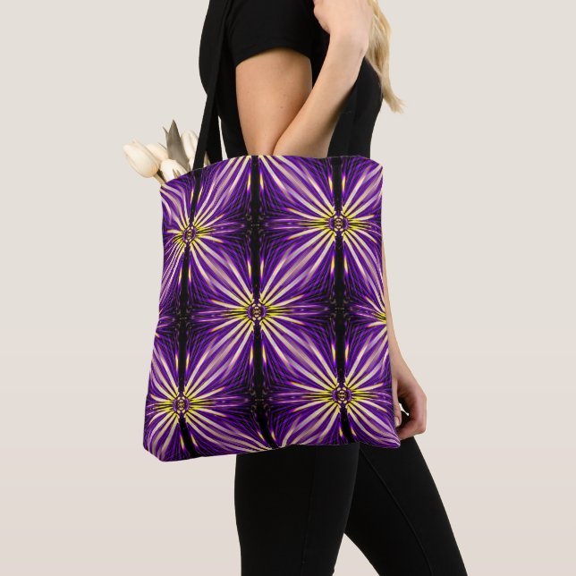 Tote Bag Plutôt pourpre....... (De près)