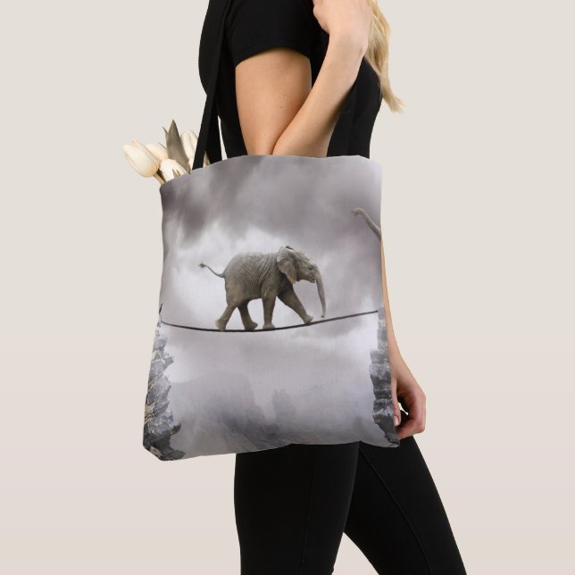 Tote Bag Promenades d'éléphant de bébé Tightrope (De près)