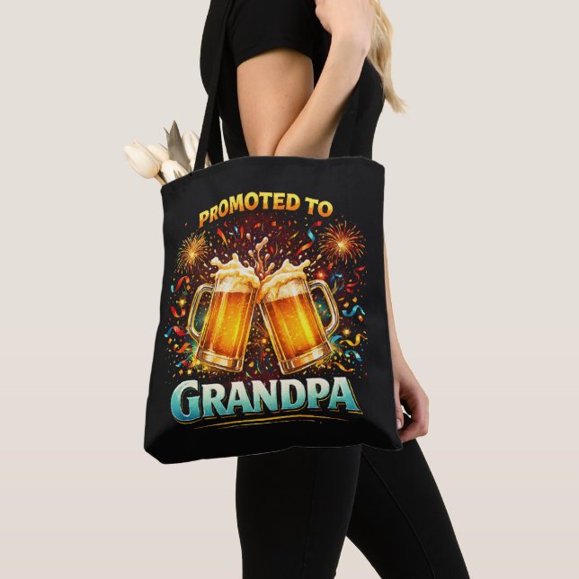 Tote Bag Promoted To Grandpa Future (De près)