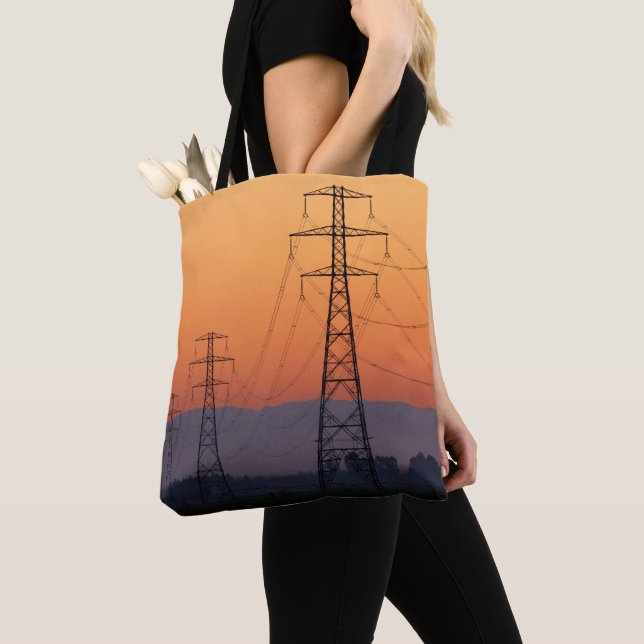 Tote Bag Pylônes électriques au coucher du soleil (De près)
