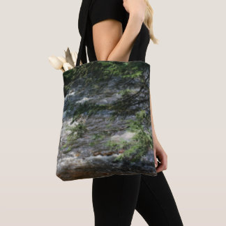 Tote Bag Rapides D'Arbre À Pins Dans Le Flux