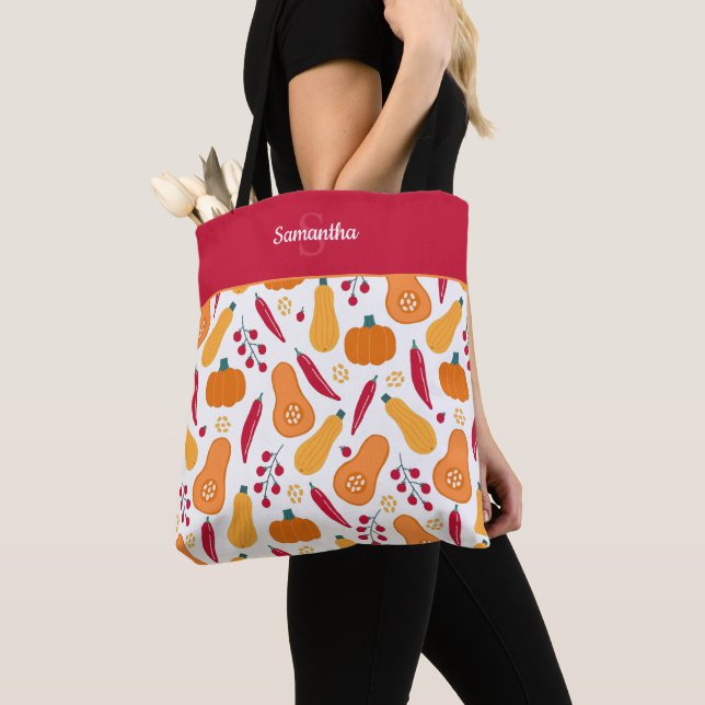 Tote Bag Récolte Motif végétal avec nom orange et rouge (De près)