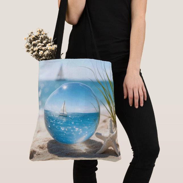 Tote Bag Reflet de l'océan dans une boule de lentille (De près)
