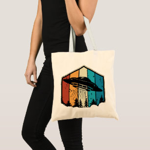 Tote Bag Rêverie Galactique : un OVNI survole une forêt rét