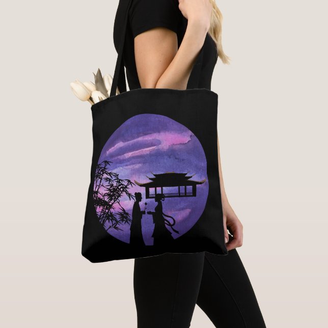 Tote Bag Romantic Moonlight Silhouette Asian Love Story art (De près)